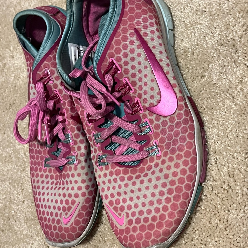 Nike free run shoes